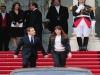 SARKOZY E CARLA BRUNI SALUTANO L\'ELISEO