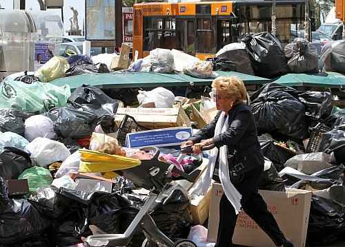 «A Napoli rischi gravissimi per salute»
