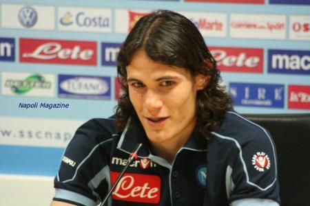 Un rigore di Cavani evita al Napoli la beffa interna contro il Bologna
