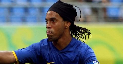Ronaldinho potrebbe lasciare il Flamengo a causa di alcuni stipendi arretrati

