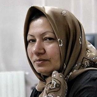 <p style="text-align: justify;">Nonostante sia stato richiesto il riesame del caso, le autorità iraniane si confrontano sull'eventuale impiccagione di Sakineh. L'Italia si mobilita per salvare la donna</p>
