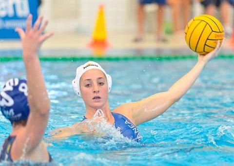 La Nazionale femminile di pallanuoto batte 13-10 la Grecia e si laurea Campione d'Europa
