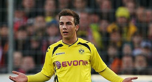 Mario Gotze, fantasista del Borussia Dortmund, resterà lontano dai campi di calcio per almeno due mesi
