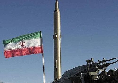 L’Iran ha testato con successo un missile a lungo raggio in grado di raggiungere Israele
