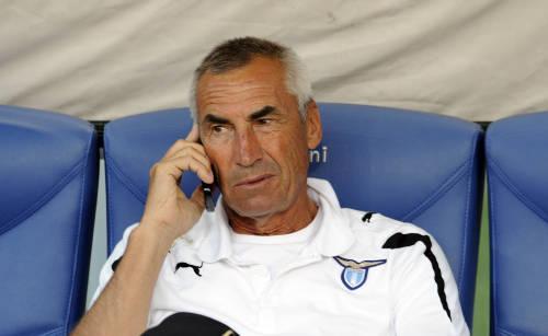 Edy Reja si è dimesso dalla carica di allenatore della Lazio ma ha deciso di partire per Madrid dove domani è in programma la sfida con l'Atletico
