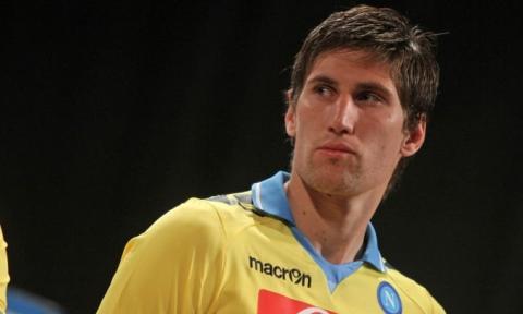 <p style="text-align: justify;">Federico Fernandez, difensore del Napoli, ha postato un breve messaggio sulla sua pagina di <strong>twitter</strong></p>
