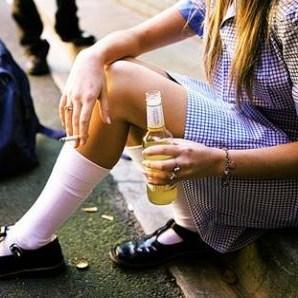 Gap generazionali per gli adolescenti. Le nuove devianze come sintomi di una società sempre più isolata e senza linee guida
