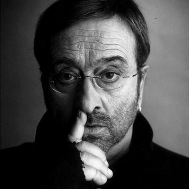 <p style="text-align: justify;">La morte di Lucio Dalla ha lasciato un vuoto anche nel mondo dello sport. Merito delle canzoni che trasformano personaggi ed eventi sportivi in pura poesia</p>
