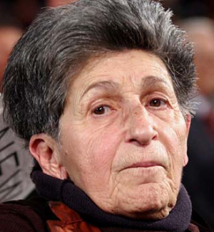 È scomparsa ieri a Roma a 86 anni Miriam Mafai, donna simbolo del giornalismo italiano com’era e come dovrebbe essere. Laico, indipendente, e fatto con passione al servizio del cittadino
