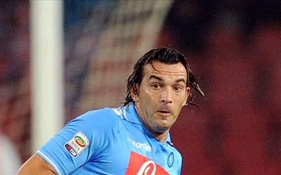 Secondo quanto riferito da Sky Sport24, Salvatore Aronica ha rinnovato con il Napoli. Annuale con seconda stagione  automatica se supererà le 25 presenze

