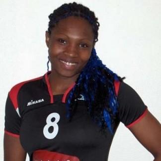 Progetti di legge e polemiche a seguito della mancanza di strumenti e assistenza sanitaria nel calcio femminile. Si piange la morte della pallavolista Veronica Gomez
