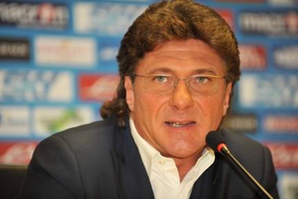 Walter Mazzarri, allenatore del Napoli, ha tenuto una conferenza stampa alla vigilia della sfida casalinga di campionato contro il Novara
