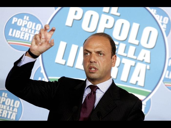 <p style="text-align: justify;">Gli emblematici risultati delle elezioni amministrative e i commenti dei vari esponenti dei partiti italiani fra antipolitica e cattiva politica</p>
