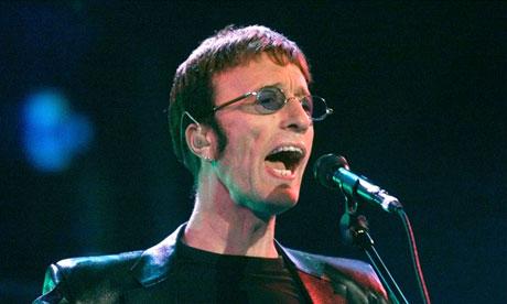 Robin Gibb è morto ieri a Londra, all’età di 62 anni. Da qualche anno soffriva a causa di un tumore al colon e al fegato
