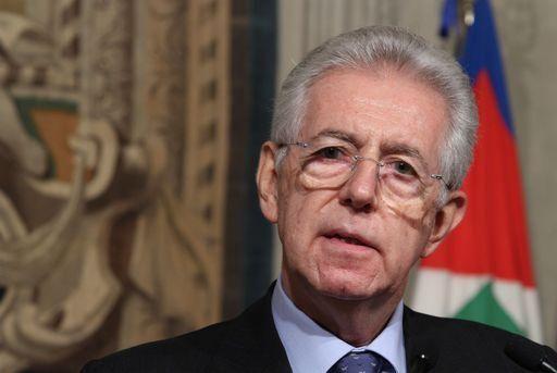 Mario Monti, Presidente del Consiglio, ha visitato  Sant'Agostino, una delle zone più colpite dal terremoto in Emilia-Romagna
