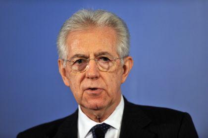 “La lotta all’evasione fiscale non si fa con parole vacue o gesti di protesta. Lo ha detto Mario Monti, replicando alle contestazioni di un gruppo di leghisti
