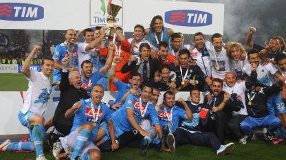 Allo Stadio Olimpico, nella finale di Coppa Italia, la Juventus fresca di scudetto si arrende per 2-0 ad un  Napoli, che conquista con merito il trofeo
