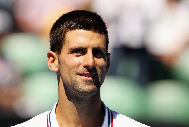 Con due prestazioni discontinue, Novak Djokovic e Roger Federer si sono qualificati per il terzo turno del Roland Garros
