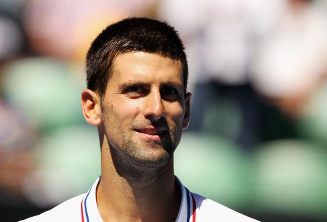 Con due prestazioni discontinue, Novak Djokovic e Roger Federer si sono qualificati per il terzo turno del Roland Garros
