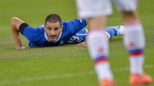 Pesante campanello d’allarme per l’Italia. A Zurigo, nell’ultima amichevole prima di Euro 2012, gli azzurri hanno perso 3-0 con la Russia

