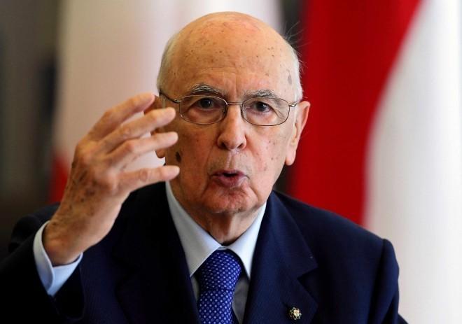 Alla vigilia del vertice UE, il Presidente della Repubblica Giorgio Napolitano non nasconde la sua preoccupazione per le tensioni politiche
