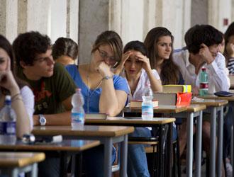 Questa mattina si è svolta la terza prova scritta degli esami di maturità, lo scoglio più duro da superare per molti studenti
