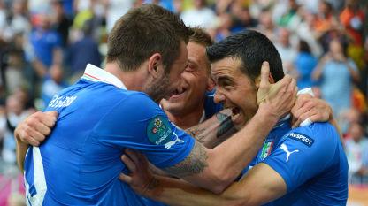 L'Italia debutta ad Euro 2012 con un pareggio contro i Campioni in carica della Spagna. A Danzica, la prima partita del gruppo C, finisce 1-1

