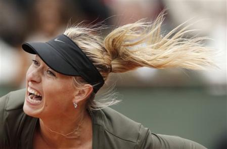 A Parigi è completo il quadro delle semifinali. Non steccano Maria Sharapova e Petra Kvitova. Per Nadal comodo successo su Almagro. Ferrer elimina Murray
