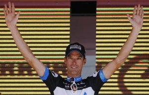 David Millar si aggiudica la 12esima tappa del Tour de France. Bradley Wiggins conserva la maglia gialla
