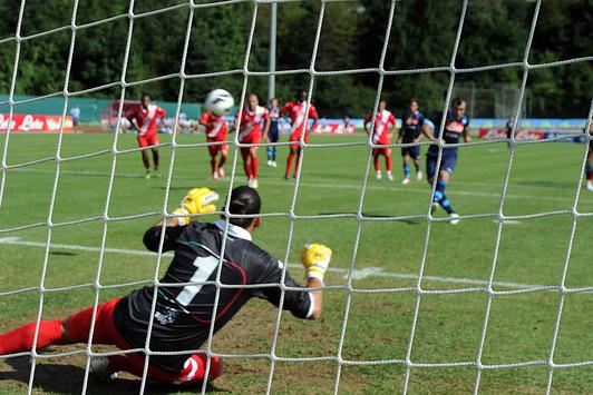 Il Napoli vince anche la terza amichevole stagionale. Battuto il Grosseto per 3-0 con gol di Gargano, Pandev e Novothny
