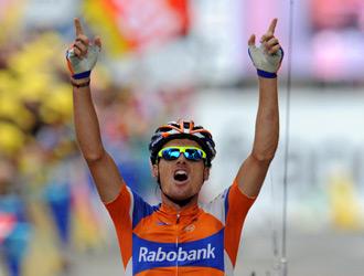 Luis Leon Sanchez ha vinto per distacco la quattordicesima tappa del Tour de France. Bradley Wiggins conserva la maglia gialla
