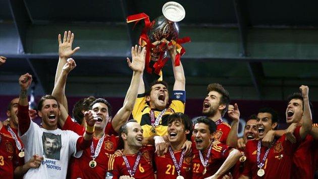 La Spagna umilia un'Italia irriconoscibile e conserva il titolo di Campione d'Europa. Un dominio schiacciante, sfociato in un impietoso 4-0
