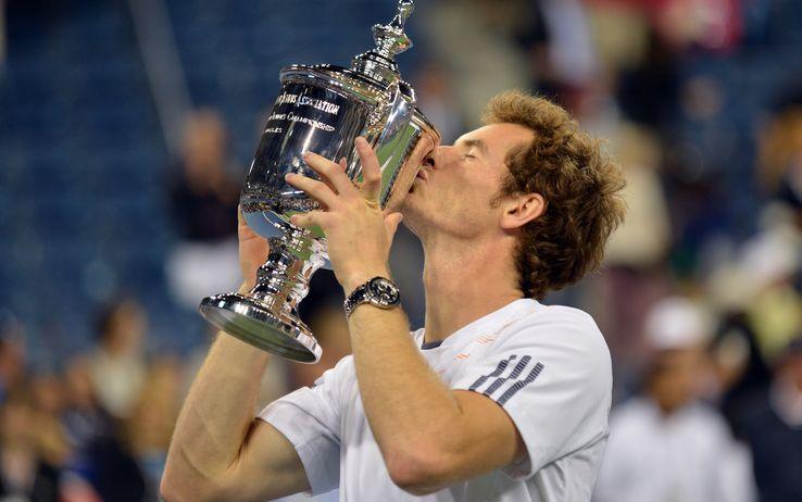 Andy Murray ha trionfato agli Us Open. Lo scozzese si è imposto su Novak Djokovic con il punteggio di 7-6 (12/10), 7-5, 2-6, 3-6, 6-2
