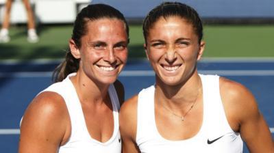 Sara Errani e Roberta Vinci volano in semifinale nel doppio agli US Open battendo la coppia formata da Peschke e Goerges per 6-2, 7-6 (7-2)
