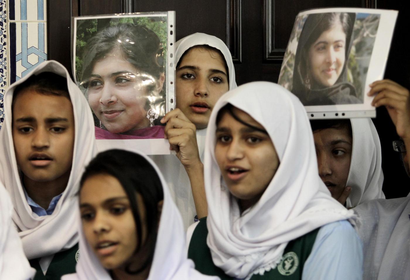Migliorando le condizioni di salute di Malala, l’attivista pakistana vittima nei giorni scorsi di un attentato talebano

