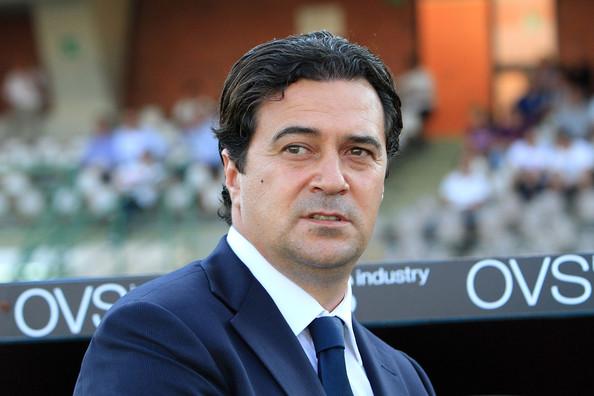 Massimo Ficcadenti lascia il Cagliari. Con Diego Lopez pronto a prendere la panchina, l’ormai ex allenatore lascia con le dimissioni
