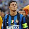 L'infortunio di Javier Zanetti ha colpito il mondo del calcio. Messaggi di stima e solidarietà da tantissimi campioni, ma lui non molla