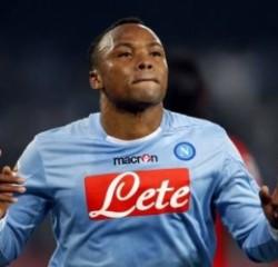 Zuniga rinnova con il Napoli fino al 2018 per tre milioni e mezzo di euro