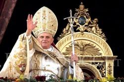 Benedetto XVI è papa emerito della Chiesa cattolica. È stato il 265º papa della Chiesa cattolica e vescovo di Roma, 7º sovrano dello Stato della Città del Vaticano, 