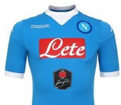 Ecco la nuova maglia del Napoli presentata a Dimaro 