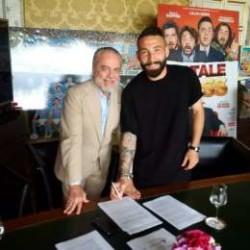 Tonelli firma