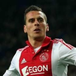 Milik nuovo acquisto del Napoli, indosserà il numero 99